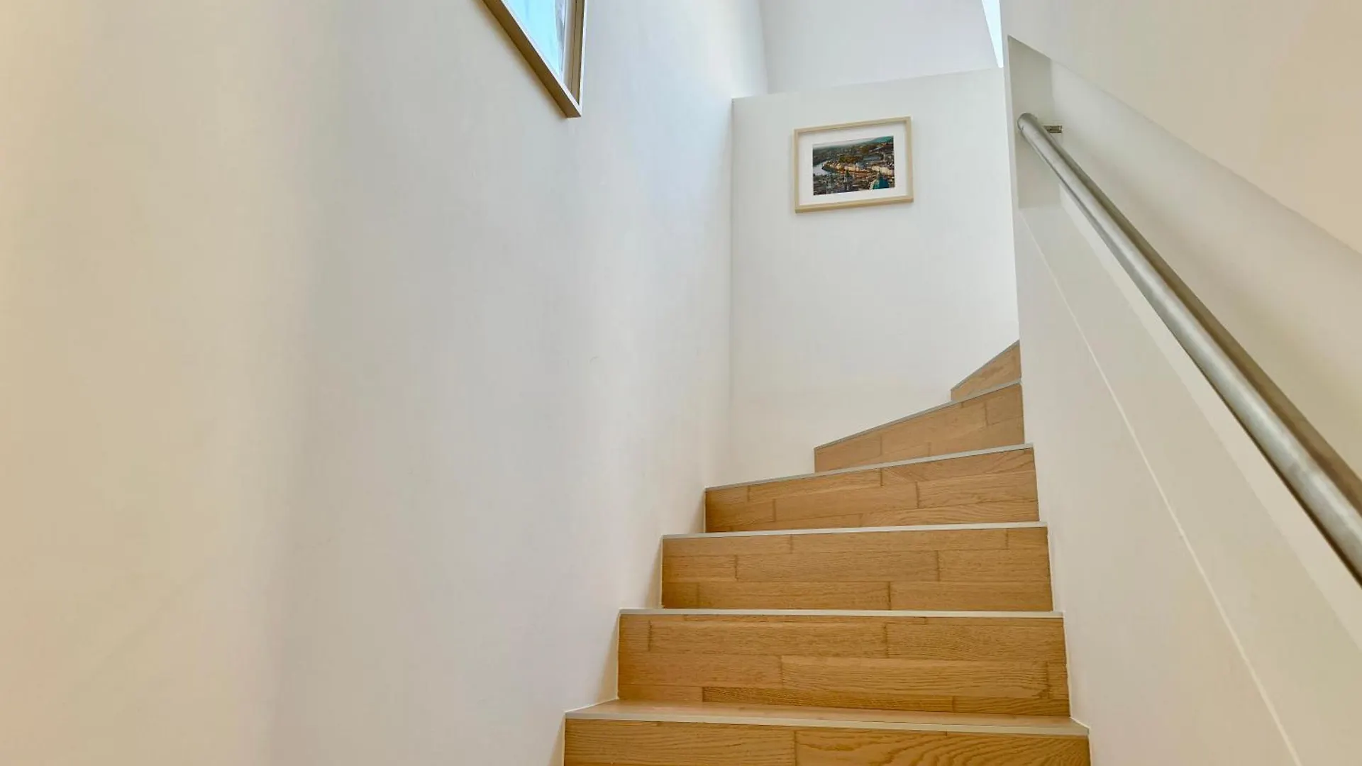 Modern 4 Room-Apartment With Free Parking Vienna Apartment