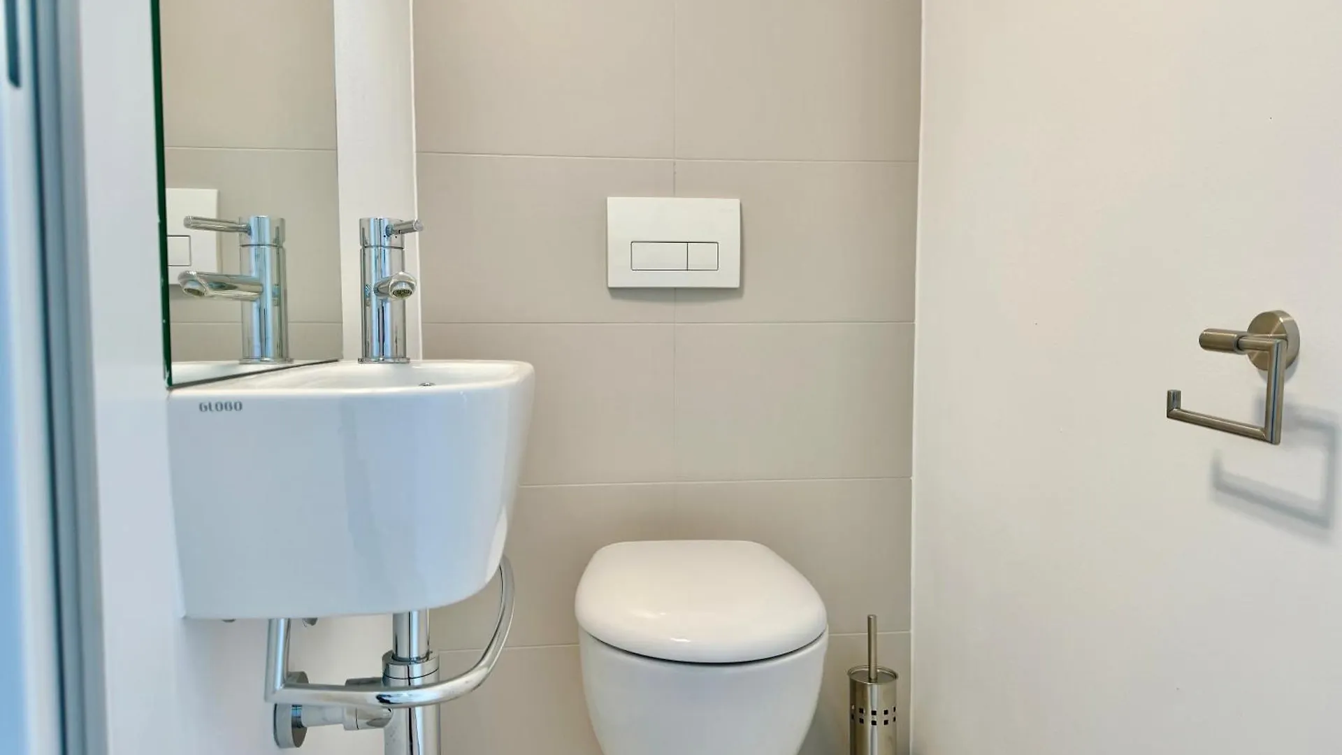 Modern 4 Room-Apartment With Free Parking Vienna Apartment