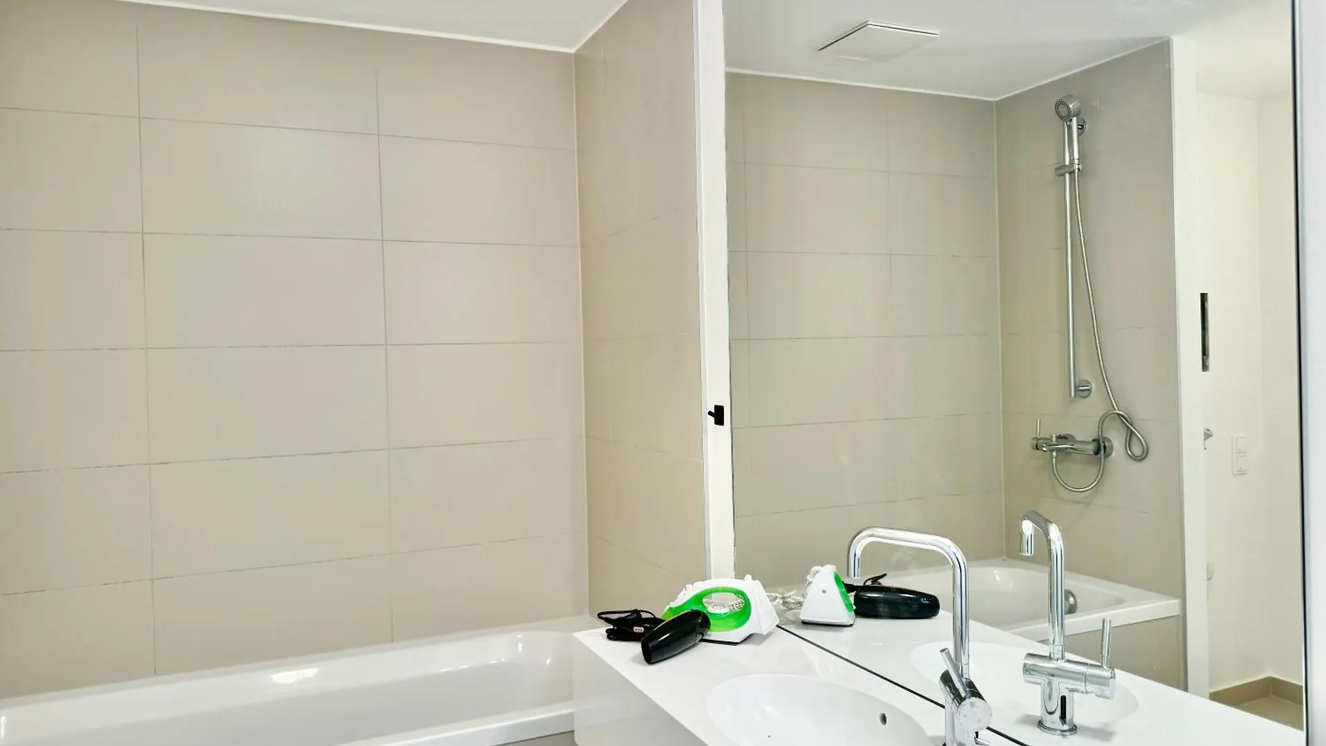 Apartment Modern 4 Room-Apartment With Free Parking Vienna
